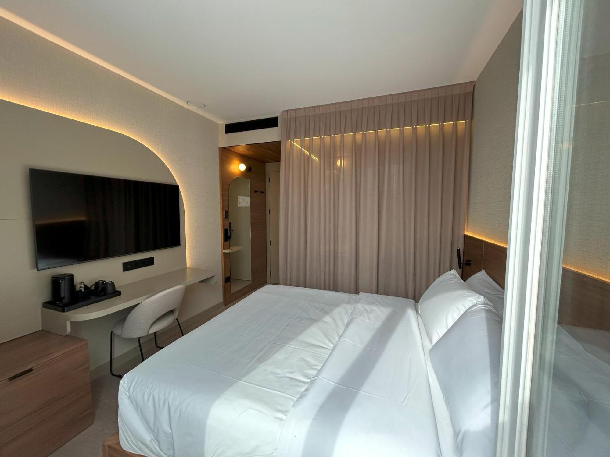Fortinn Puerta Del Sol Madrid Exterior photo