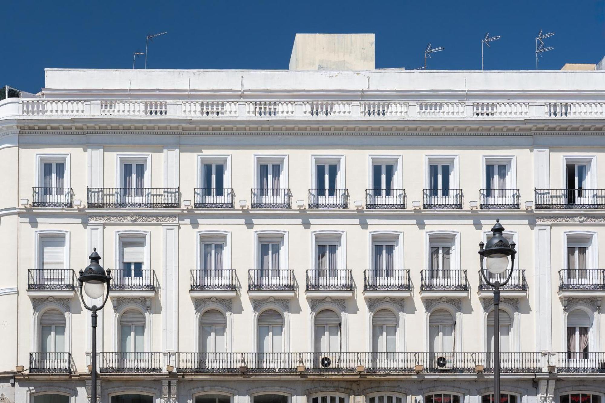 Fortinn Puerta Del Sol Madrid Exterior photo